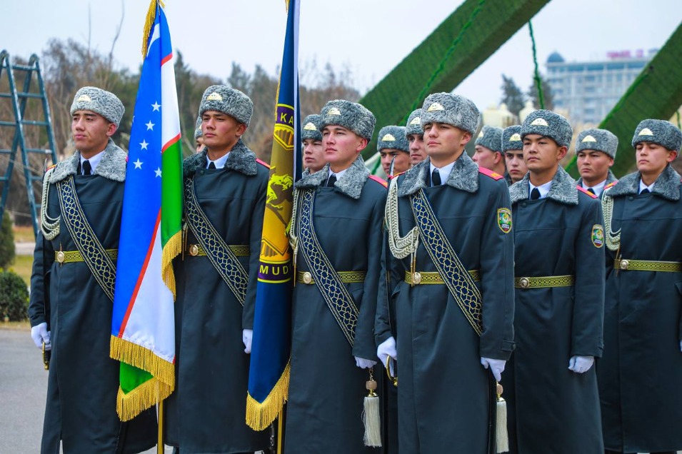 "Vatan himoyachilari kuni"