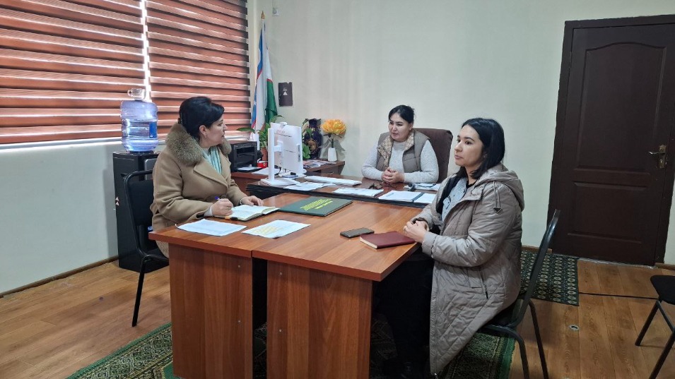 A working group on the formation of a "women's notebook" was organized in Termez.